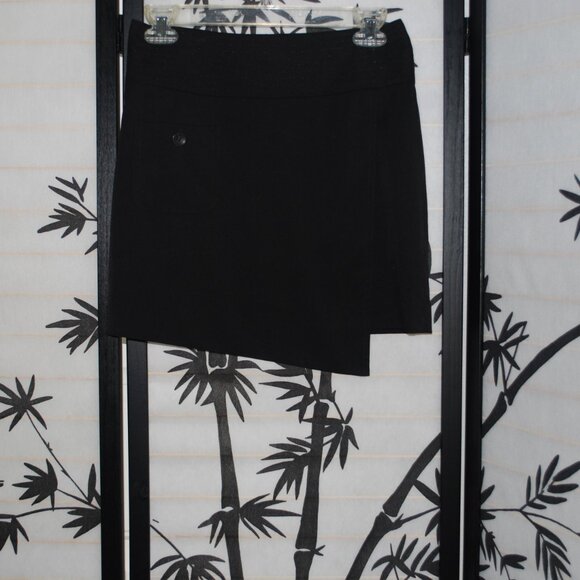๐ Elevate Your Wardrobe with a Classic Black bebe Mini Skirt! ๐ - Picture 5 of 10